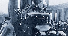 Революціонери на вулицях Берліна (листопад 1918 року)