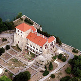 A tatai vár