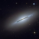 NGC 5866 галактика типу S0-a у сузір'ї Дракон