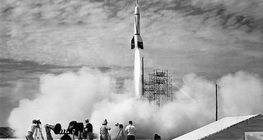 Перша ракета запущена з мису Канаверал: Бампер-8