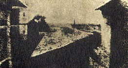 Перша в світі фотографія, зроблена в 1826 році Ньєпсом
