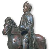 Статуя Карла Великого на коні (768-814)