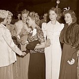 Жіноча мода (1930-ті роки)