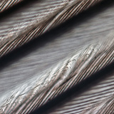 Тонка структура пера птиці з взаємопов'язаними гачечками