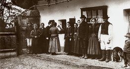 Бела Барток збирає народні пісні на фонограф в Трансільванії (1907)