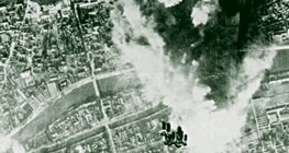 Килимові бомбардування (аерофотозйомка)