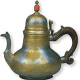 Пишно прикрашений турецький чайник