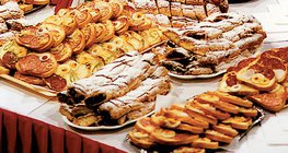 Шведський стіл (буфет)