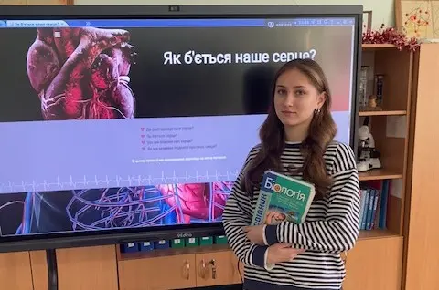 Учениця розповіла як ПЗ mozaBook допомогло під час підготовки до олімпіади