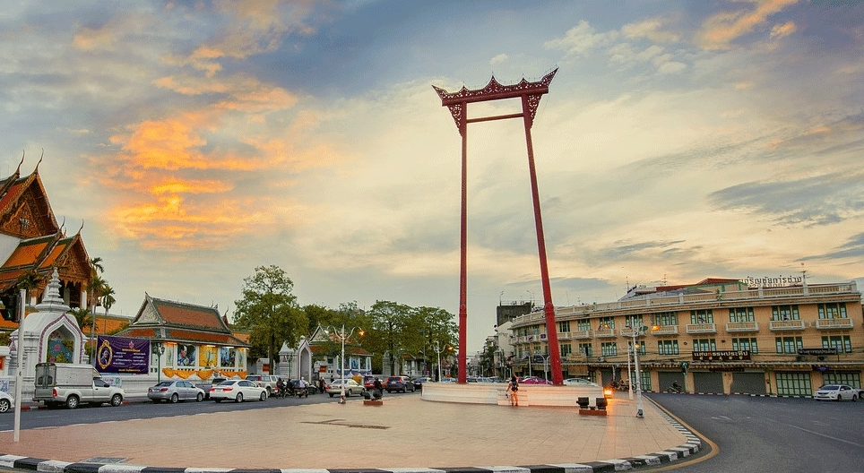 Гігантська гойдалка (Бангкок)